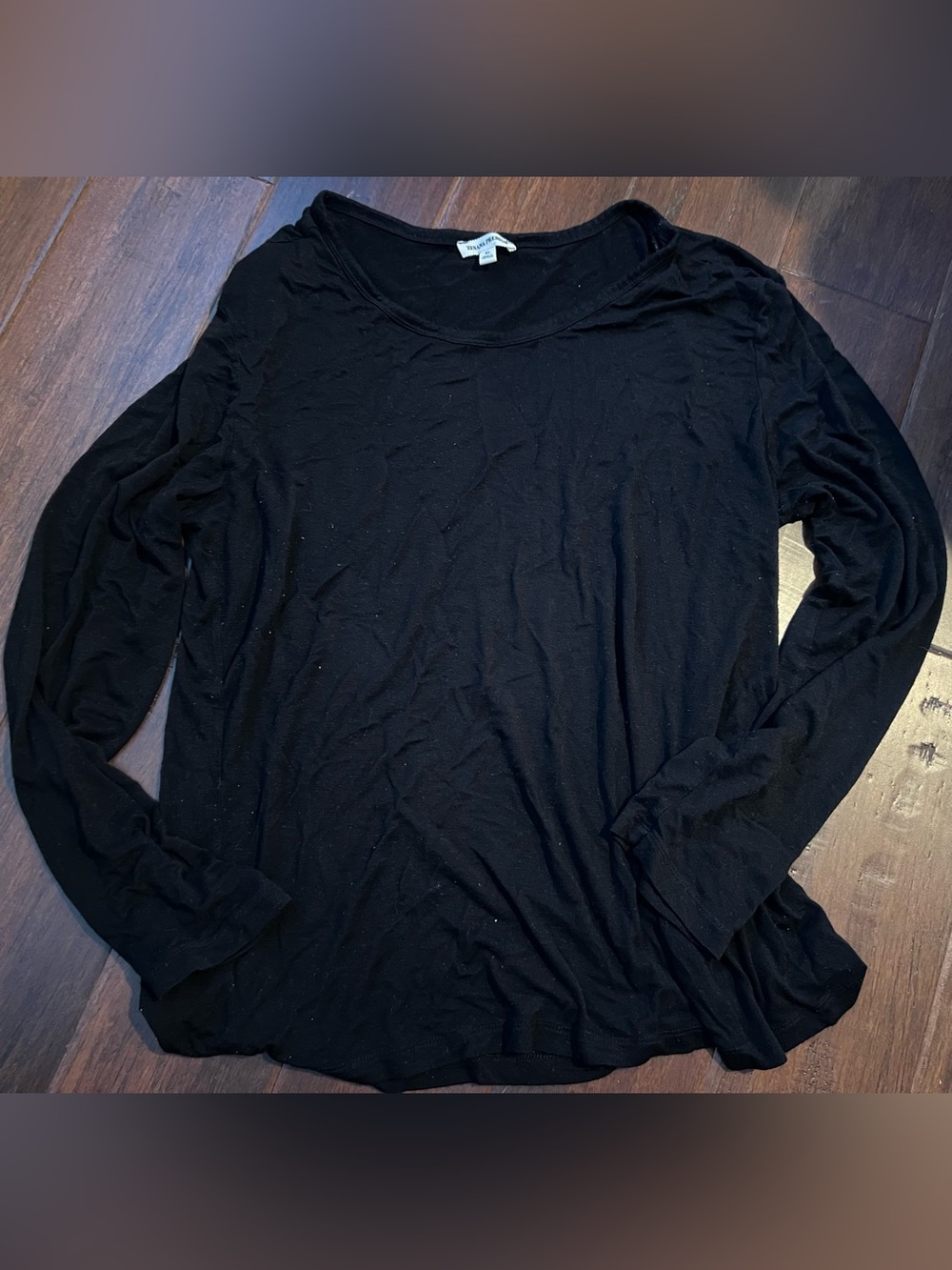 Zenana Outfitters Black Long-Sleeve Scoop Neck Top